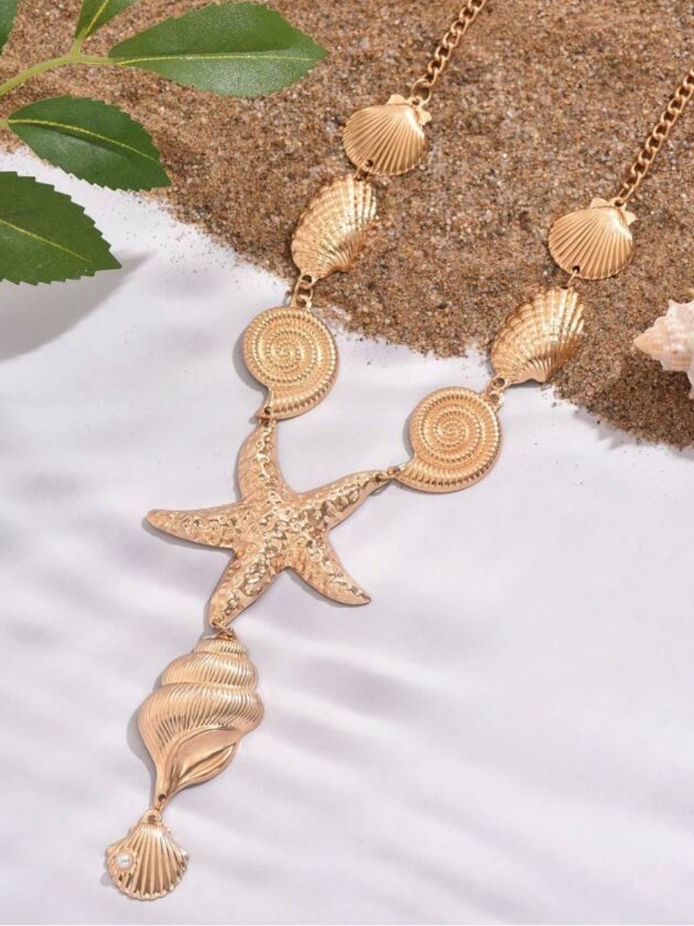 Golden Shell & Starfish Pendant Necklace - Picture 4 of 4